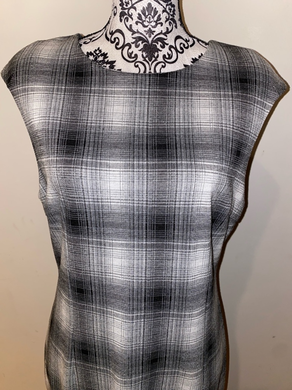 Adrienne Vittadini Black & White Plaid Midi Sheath Dress Size 12 - Picture 4 of 15